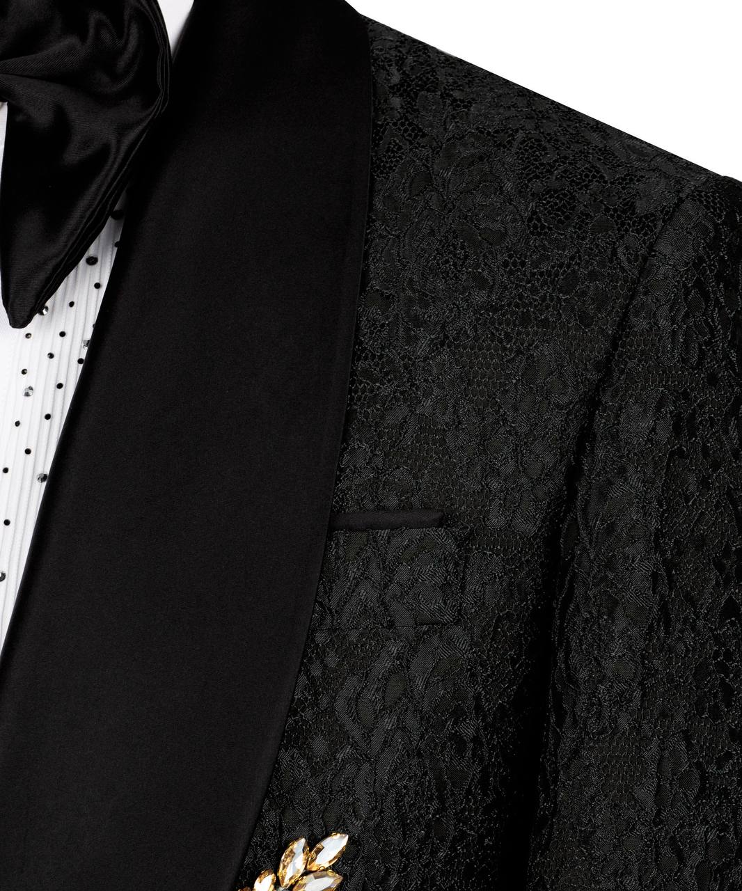 Majestic Gold Empress Tuxedo