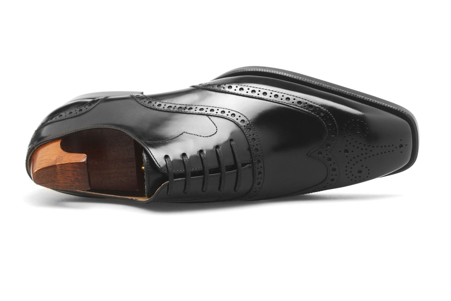 Regent Wingtip Black Shoes