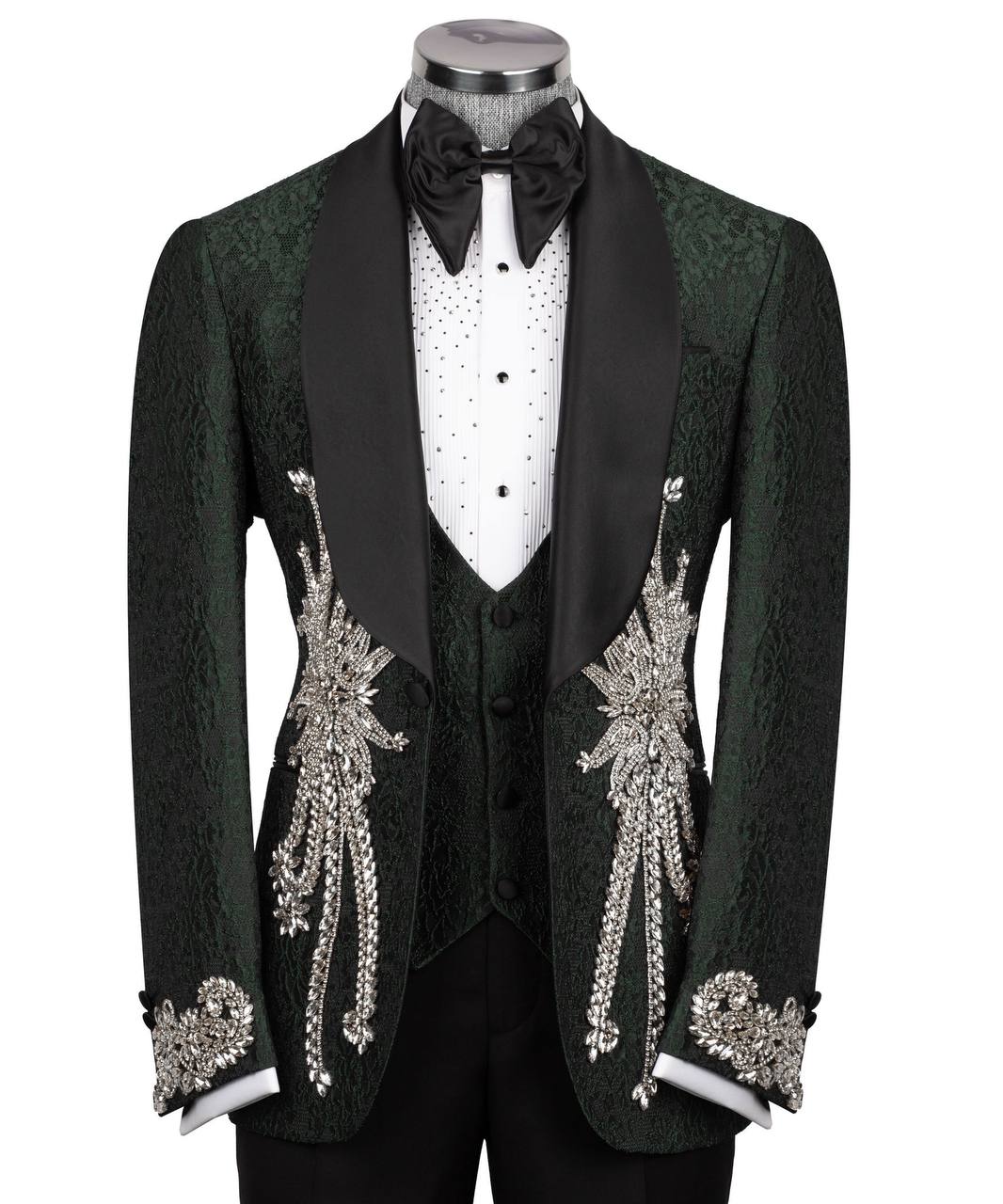 KOSS ATELIER emerald green tuxedo with silver embroidery jacquard fabric shawl satin lapel and beaded embellishments