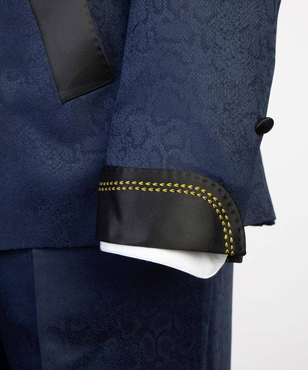 Traje de medianoche real