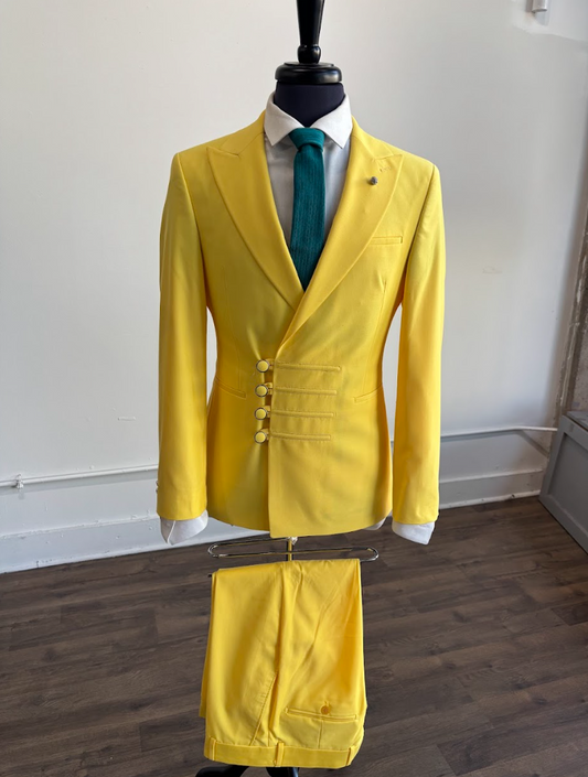 Koss Atelier Men's Bold Yellow Suit with Green Tie