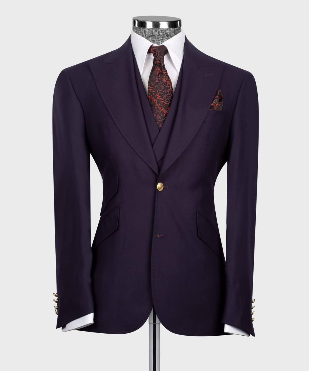 "Velvet Power" – Burgundy Double-Breasted Suit 