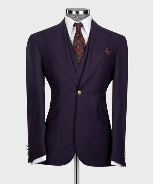 "Velvet Power" – Burgundy Double-Breasted Suit 
