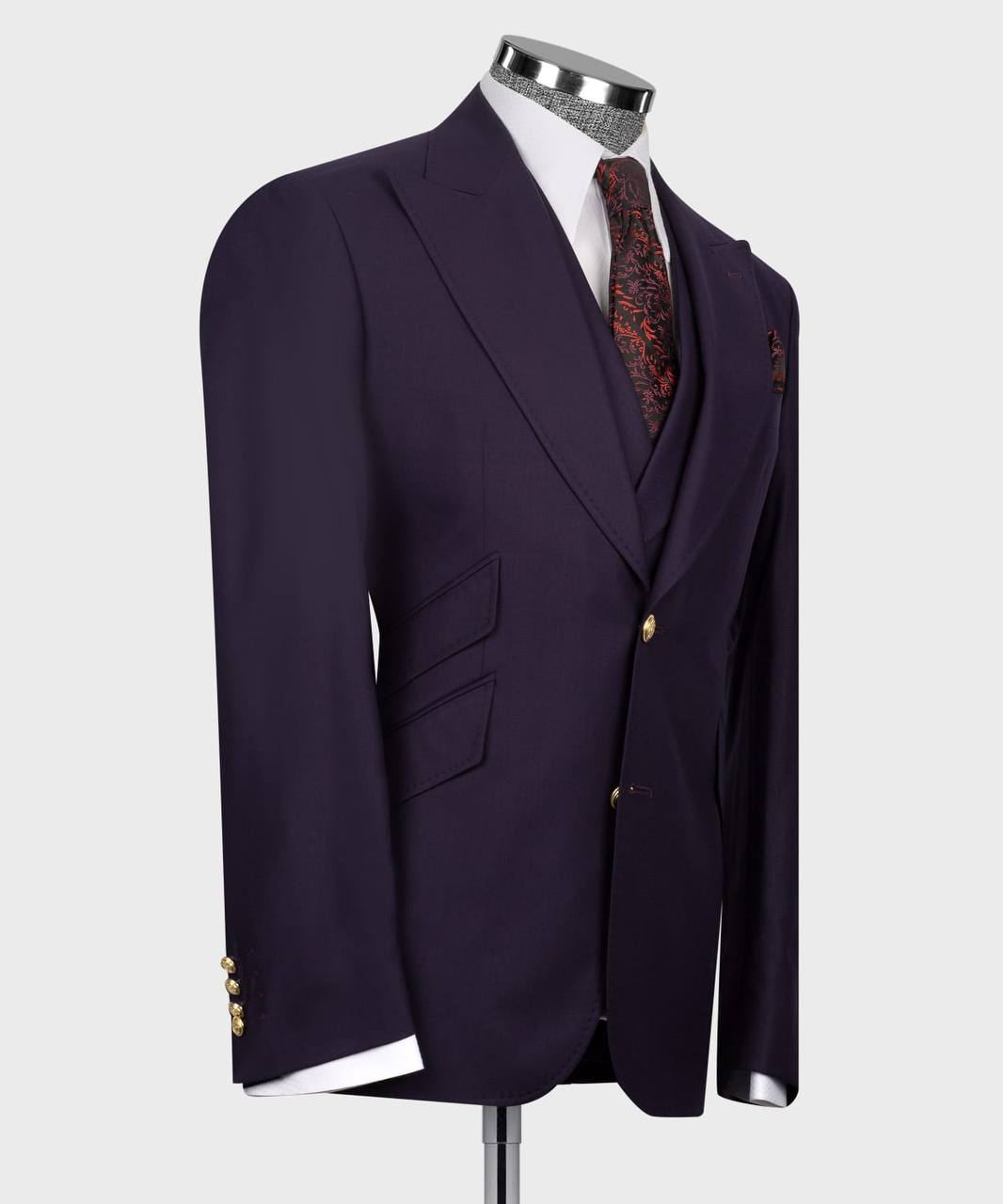 "Velvet Power" – Burgundy Double-Breasted Suit