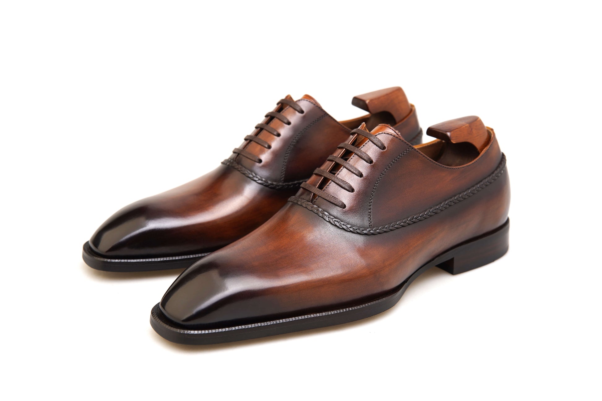 KOSS ATELIER Braided Balmoral Brown shoes with sleek leather finish and elegant design