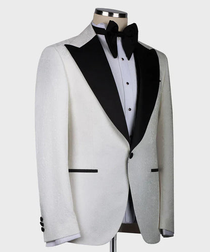 White Pointed Collar Tuxedo – Modern Purity Meets Classic Precision